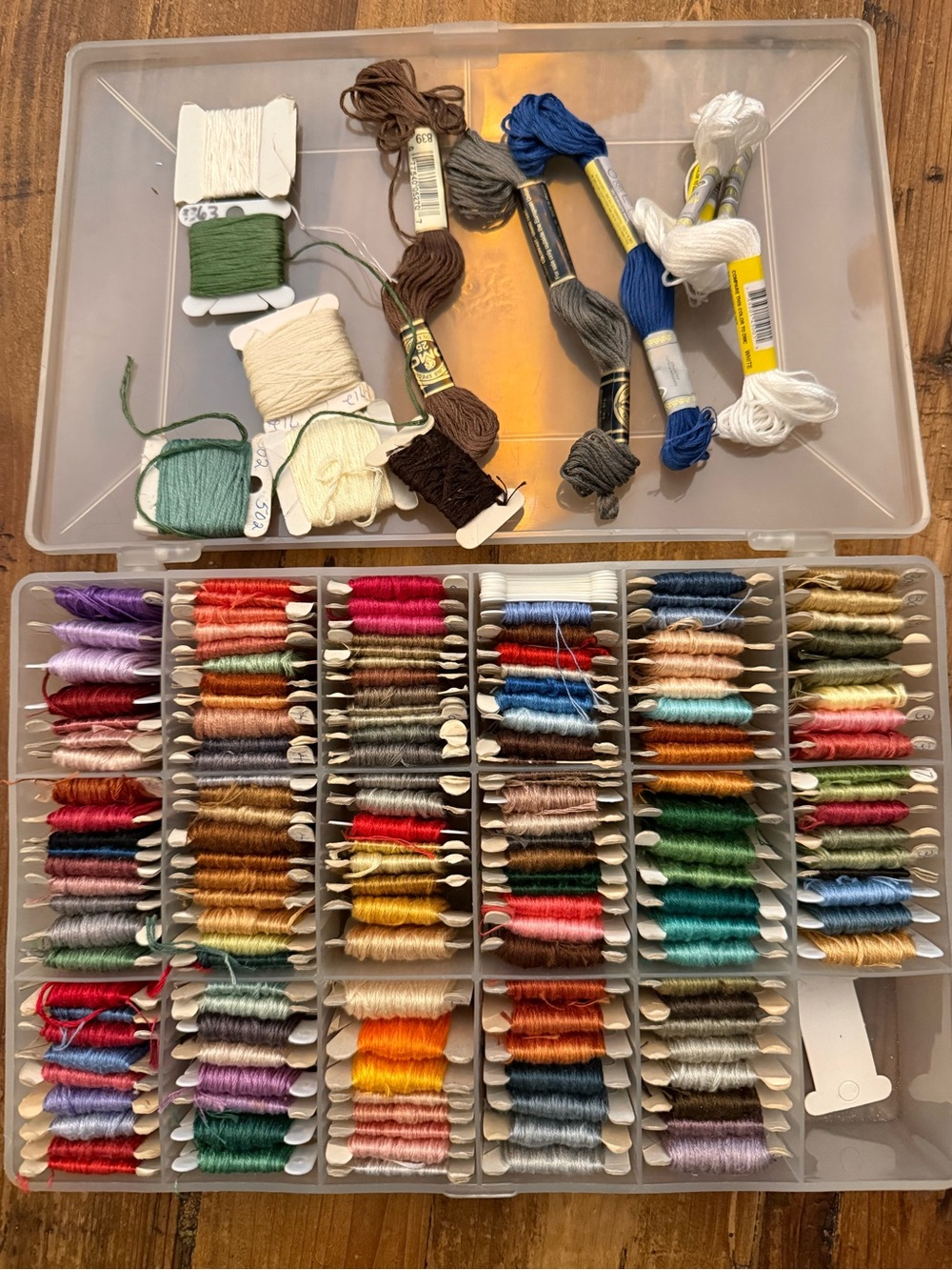 Assorted Embroidery Floss Color Collection - Multicolor 140 DMC